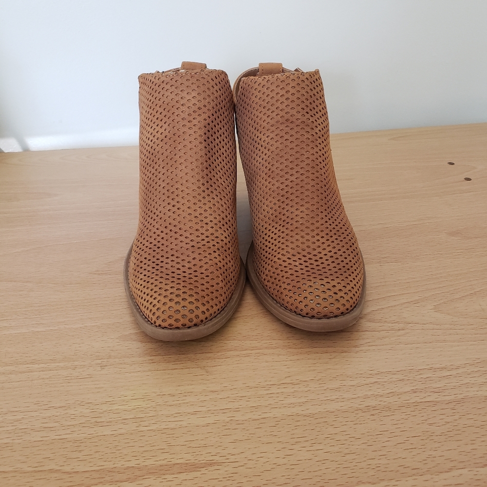 Qupid hills women's size 7.5
